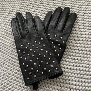Black leather gloves